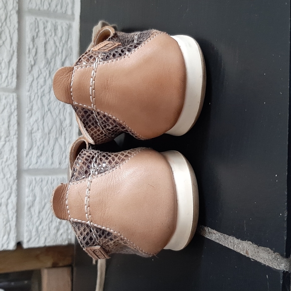 Women's Pikolinos Soft Leather Snake Pattern Lace-up Flats Trainers Size 7.5 - Picture 9 of 11